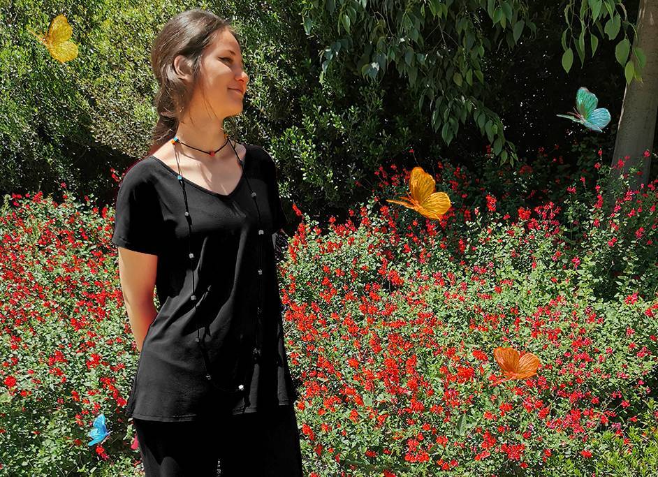 Essential black pieces: black top, black skirt, and black pants for a perfect wardrobe